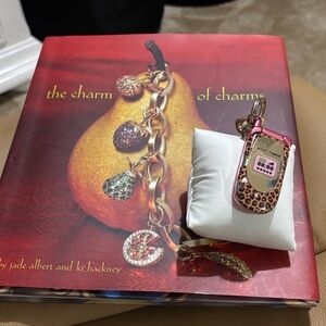Betsey Johnson - Cell Phone Bag Charm opens to keyboard